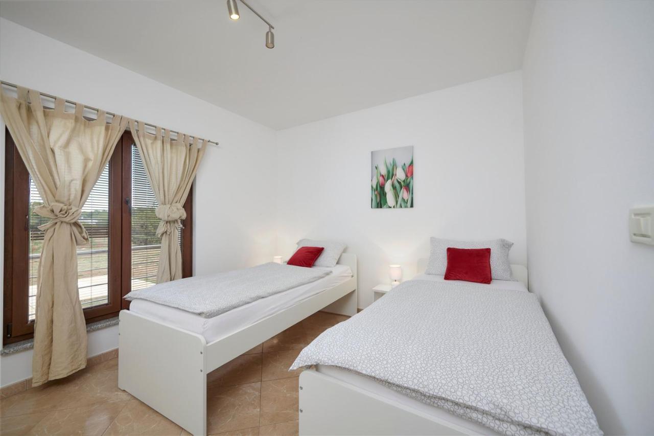 Villa Bartona for 8 persons with private Swimmingpool Pola Esterno foto
