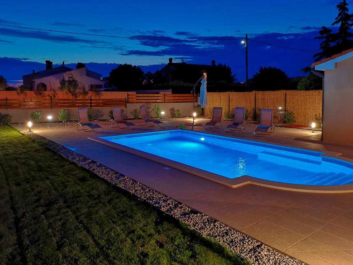 Villa Bartona for 8 persons with private Swimmingpool Pola Esterno foto