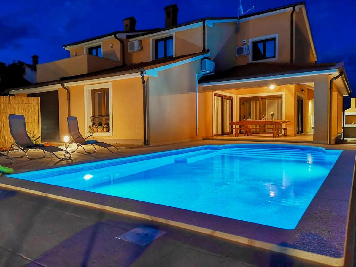 Villa Bartona for 8 persons with private Swimmingpool Pola Esterno foto