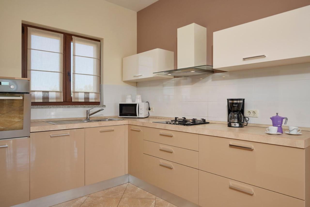 Villa Bartona for 8 persons with private Swimmingpool Pola Esterno foto