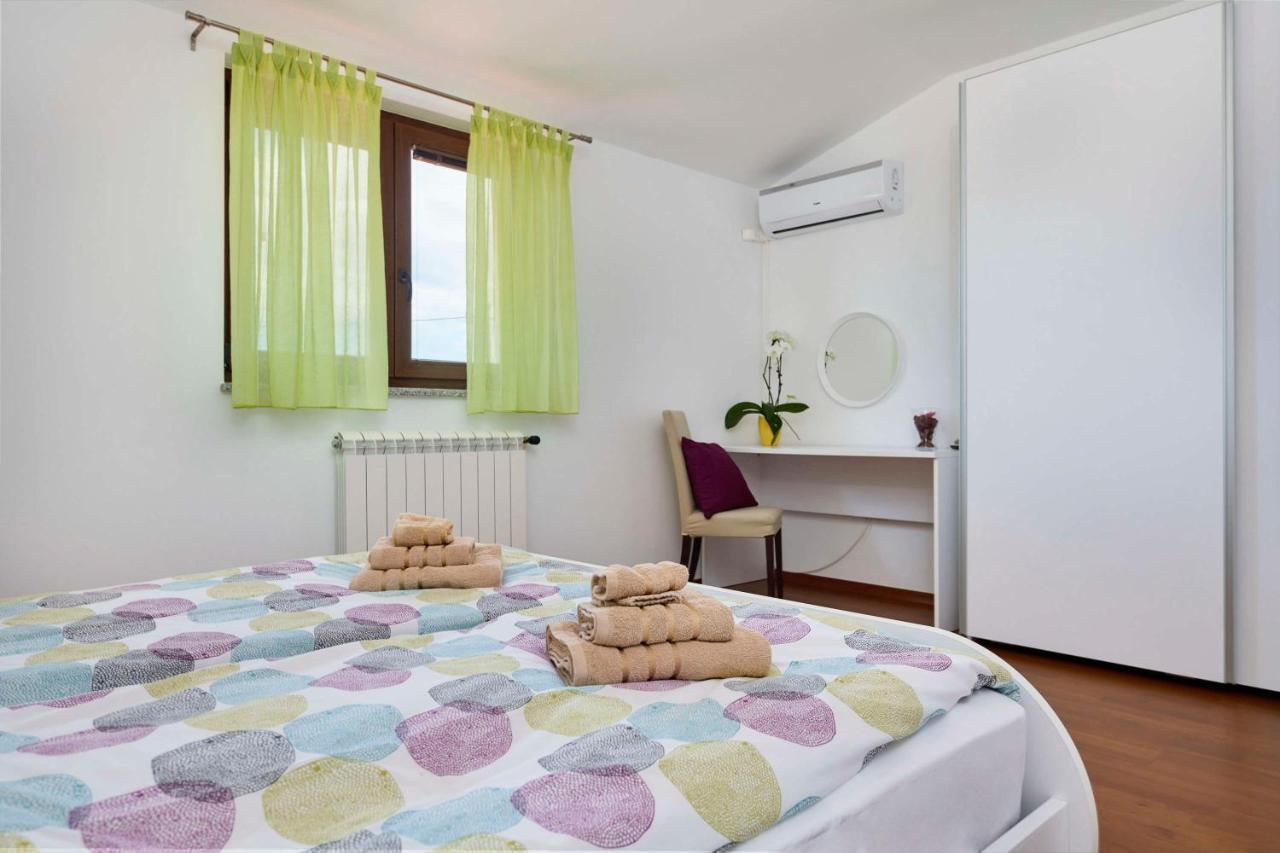 Villa Bartona for 8 persons with private Swimmingpool Pola Esterno foto